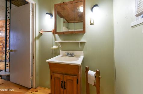 79 3rd Street Gloversville NY 12078