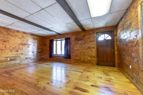 79 3rd Street Gloversville NY 12078