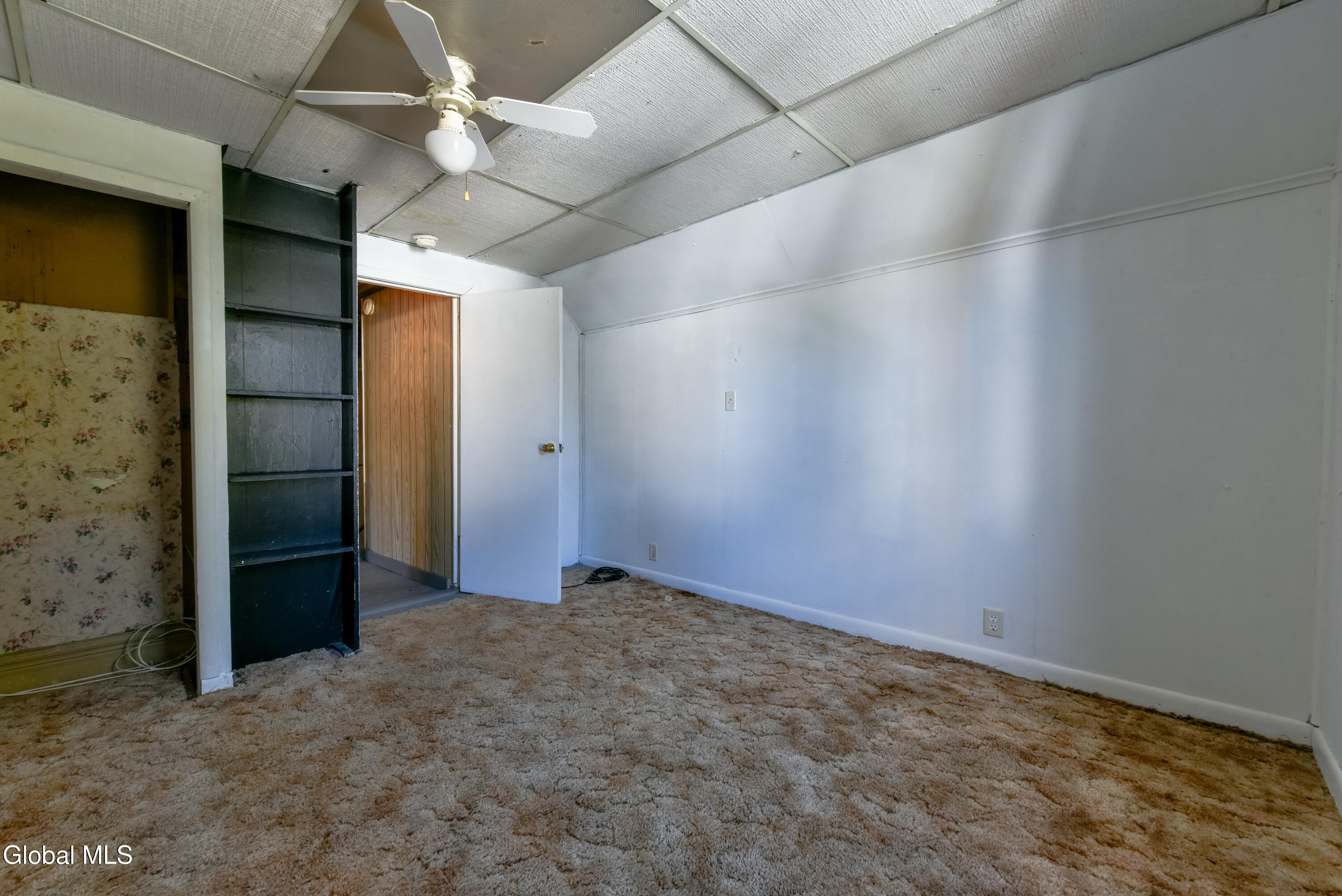 79 3rd Street Gloversville NY 12078