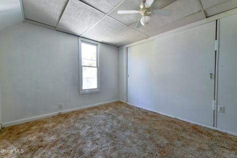 79 3rd Street Gloversville NY 12078