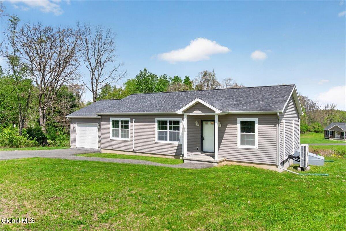 581 Pinewoods Troy NY 12180