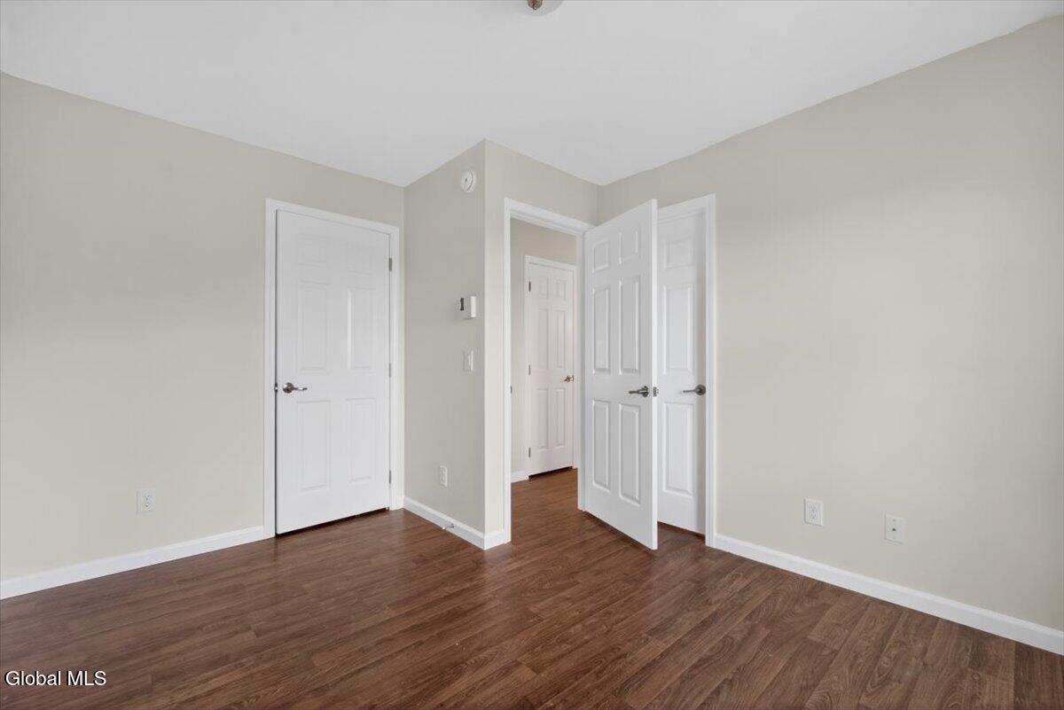 581 Pinewoods Troy NY 12180