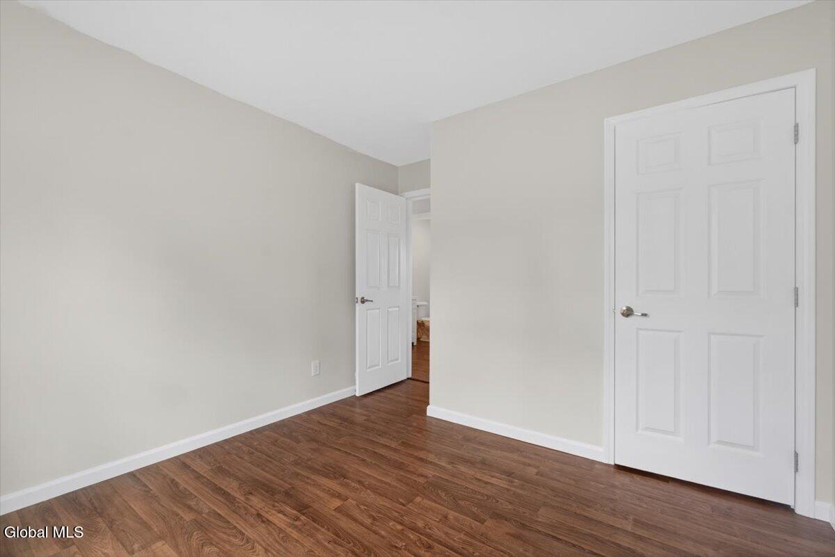 581 Pinewoods Troy NY 12180