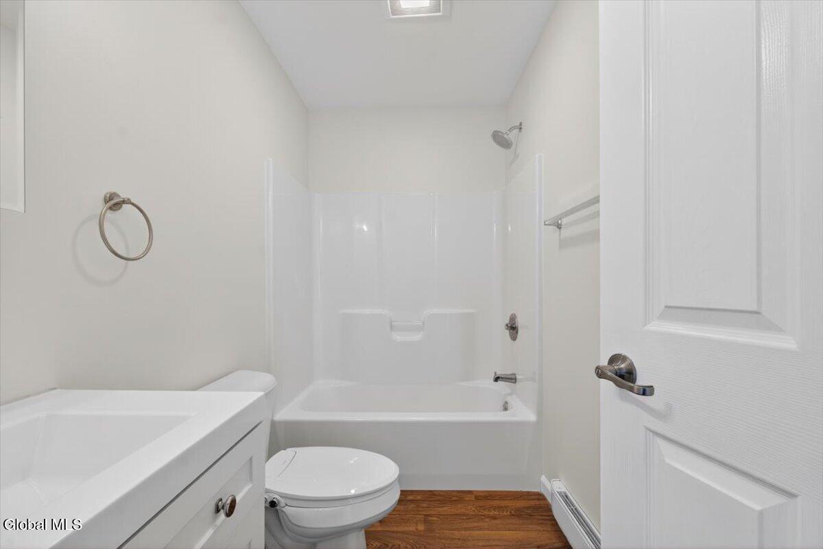 581 Pinewoods Troy NY 12180