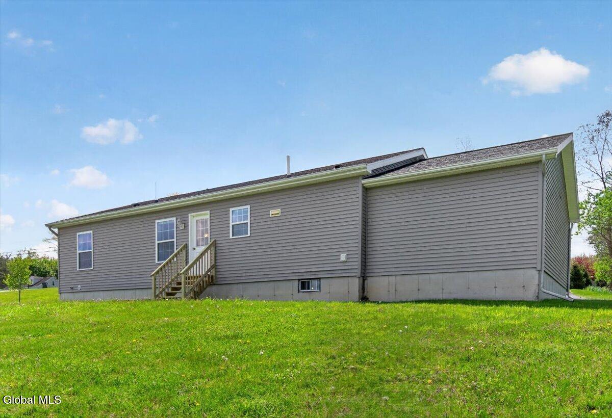 581 Pinewoods Troy NY 12180
