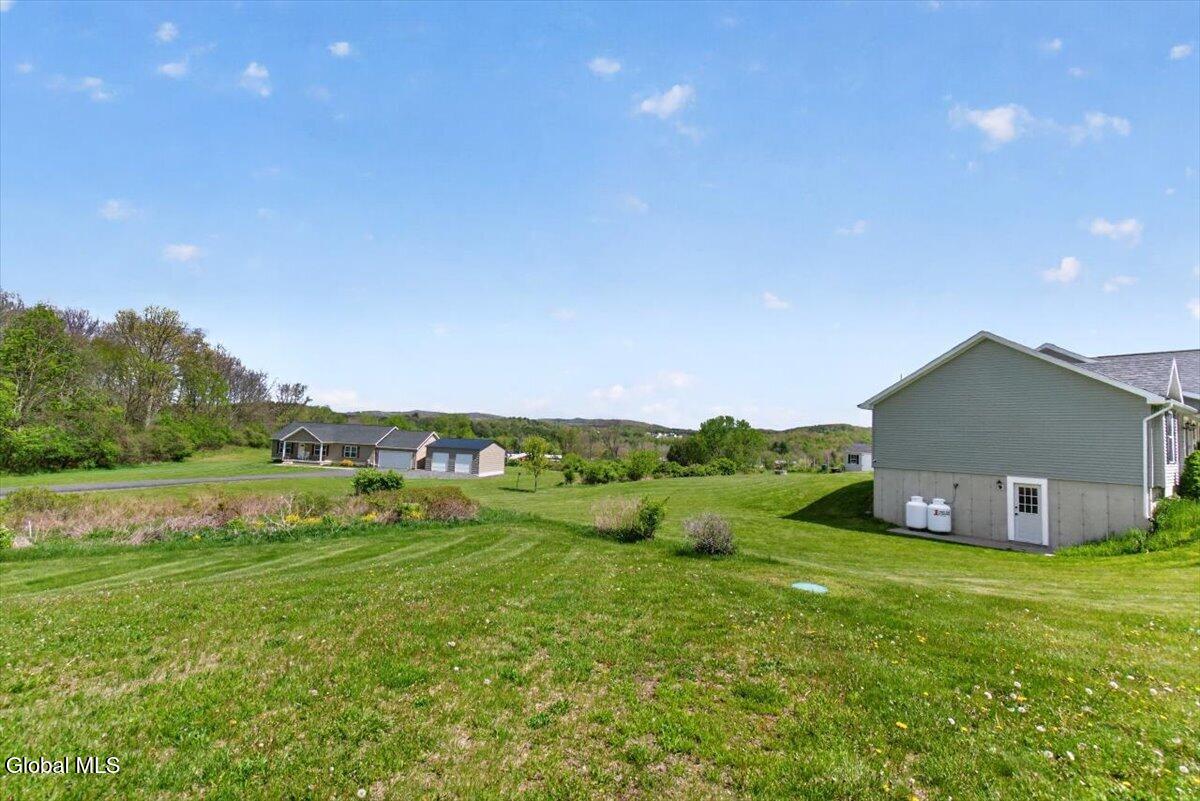 581 Pinewoods Troy NY 12180