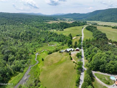 128 Craig Road Putnam Station NY 12861