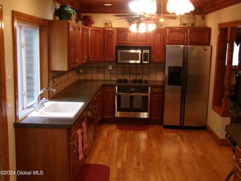 41 Liberty Road Troy NY 12180