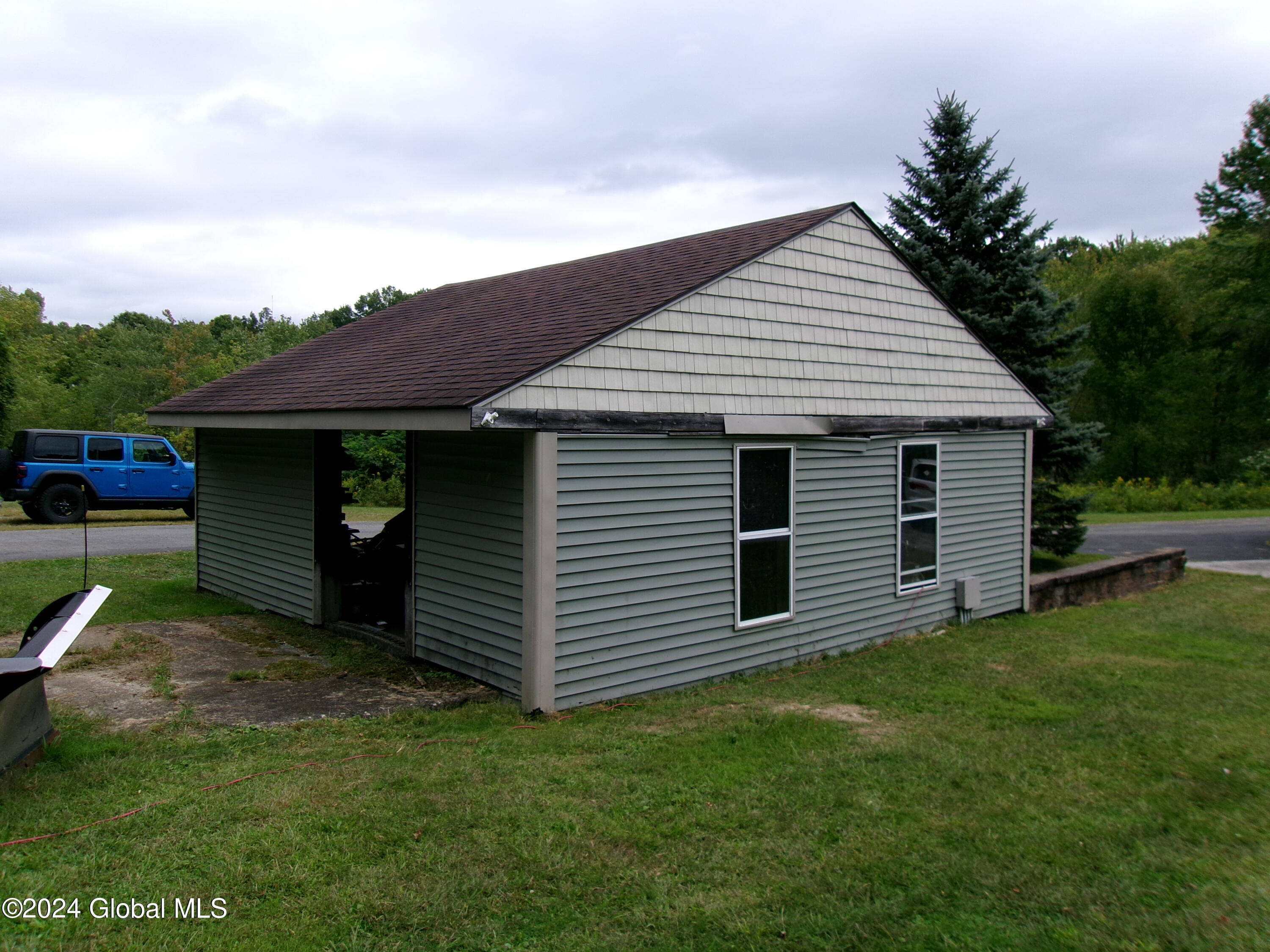 41 Liberty Road Troy NY 12180