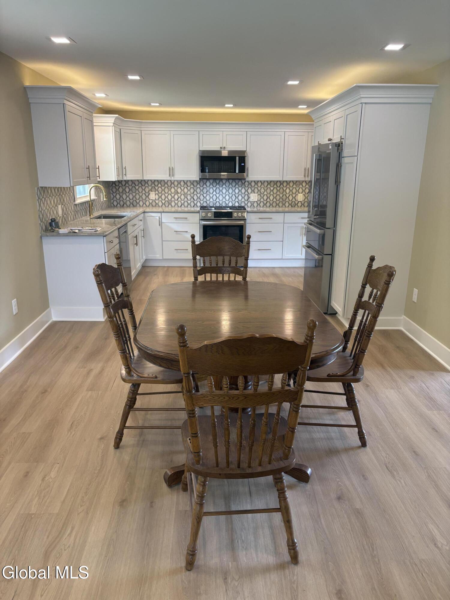 282 Washington Street Saratoga Springs NY 12866
