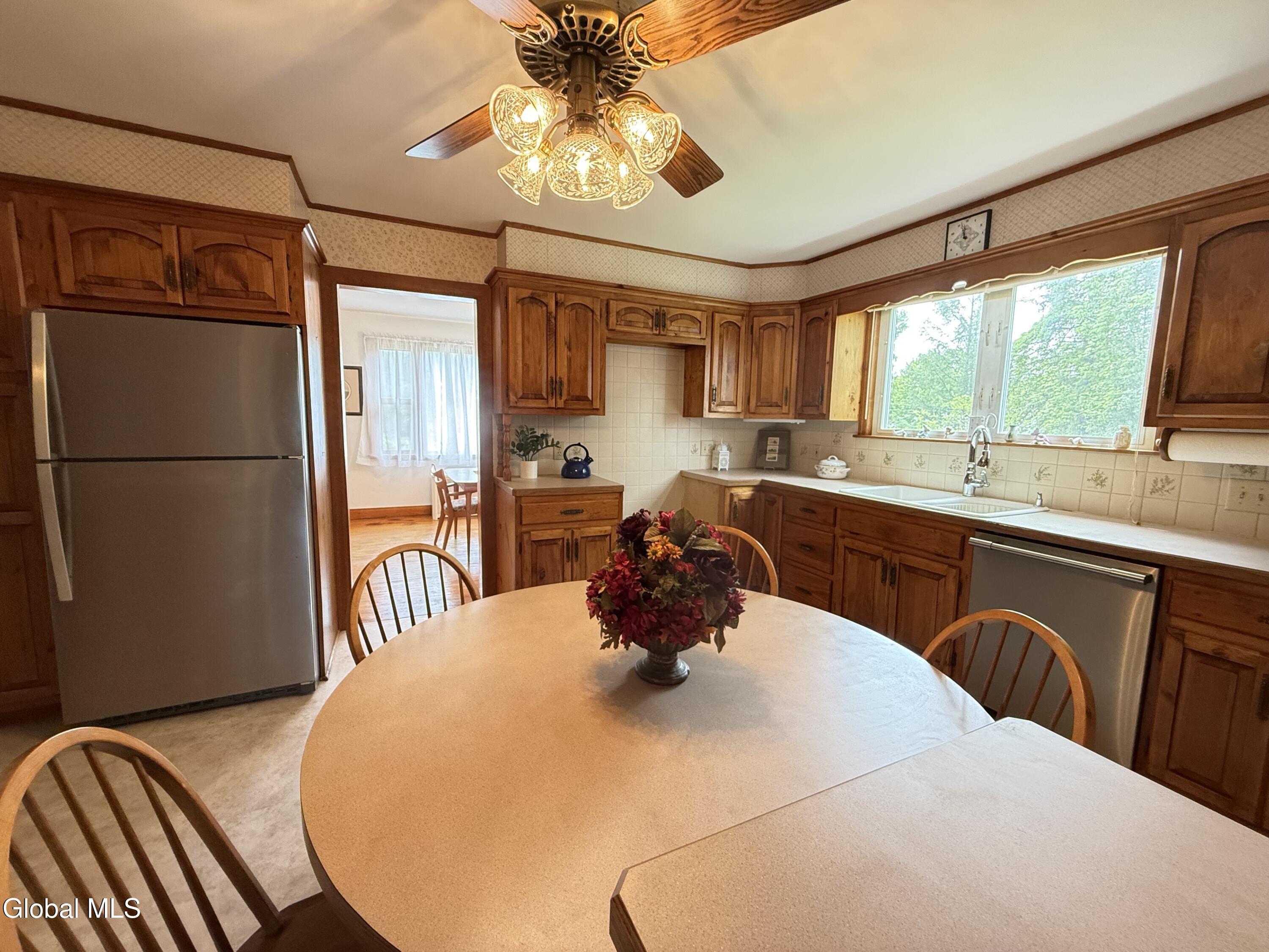 1388 Midline Road Amsterdam NY 12010