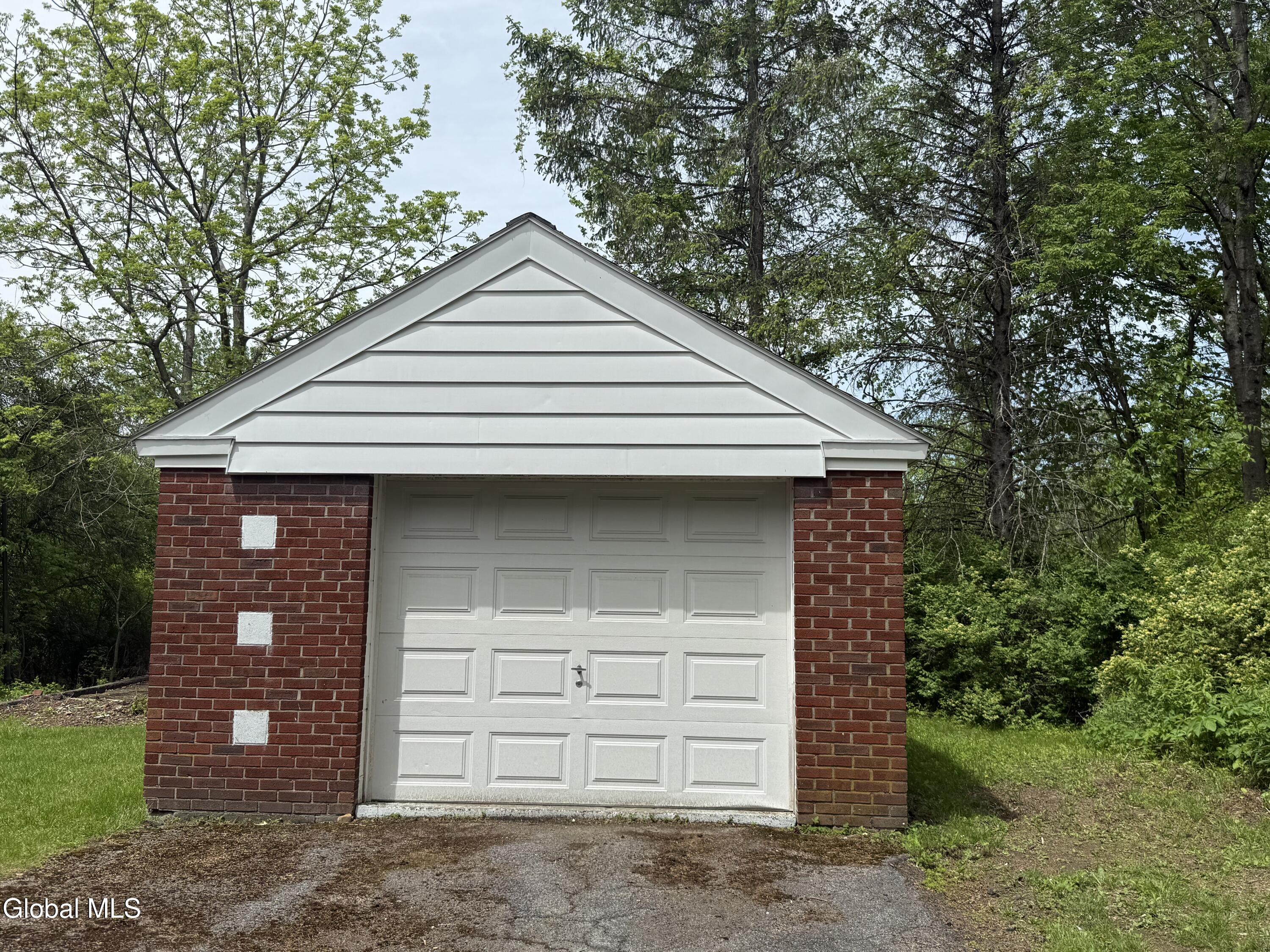 1388 Midline Road Amsterdam NY 12010