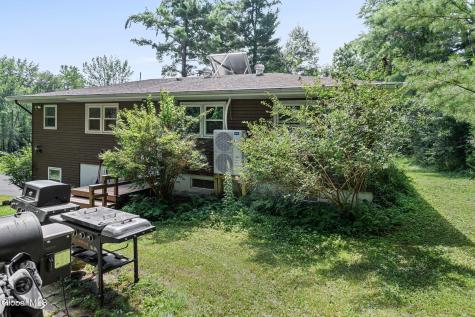 134 Hoags Corners Road Nassau NY 12123