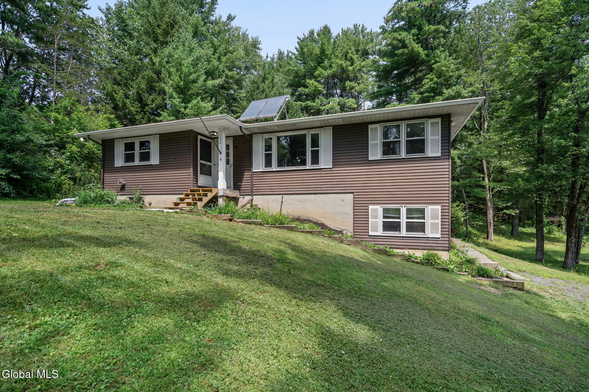 134 Hoags Corners Road Nassau NY 12123