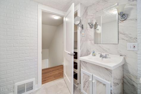125 Fort Hunter Road Schenectady NY 12303