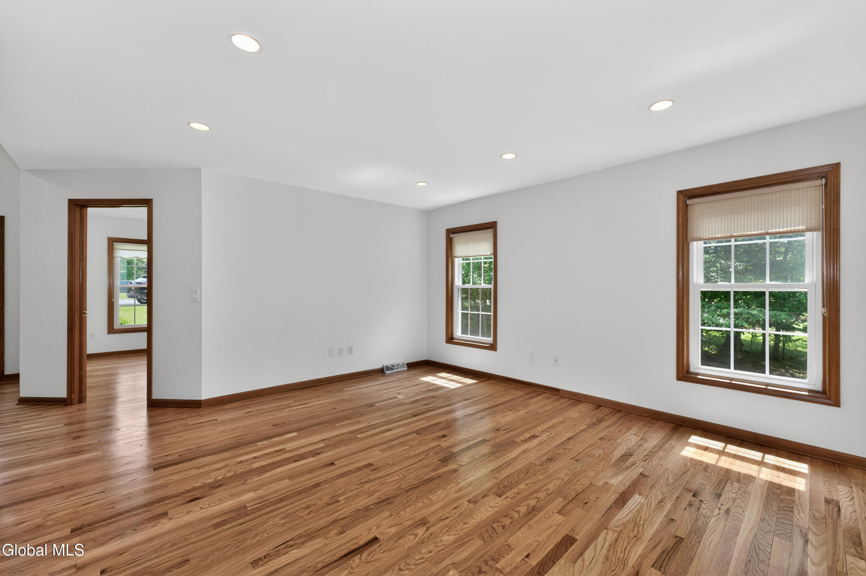 11 Pineview Lane East Greenbush NY 12061