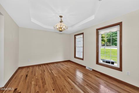 11 Pineview Lane East Greenbush NY 12061