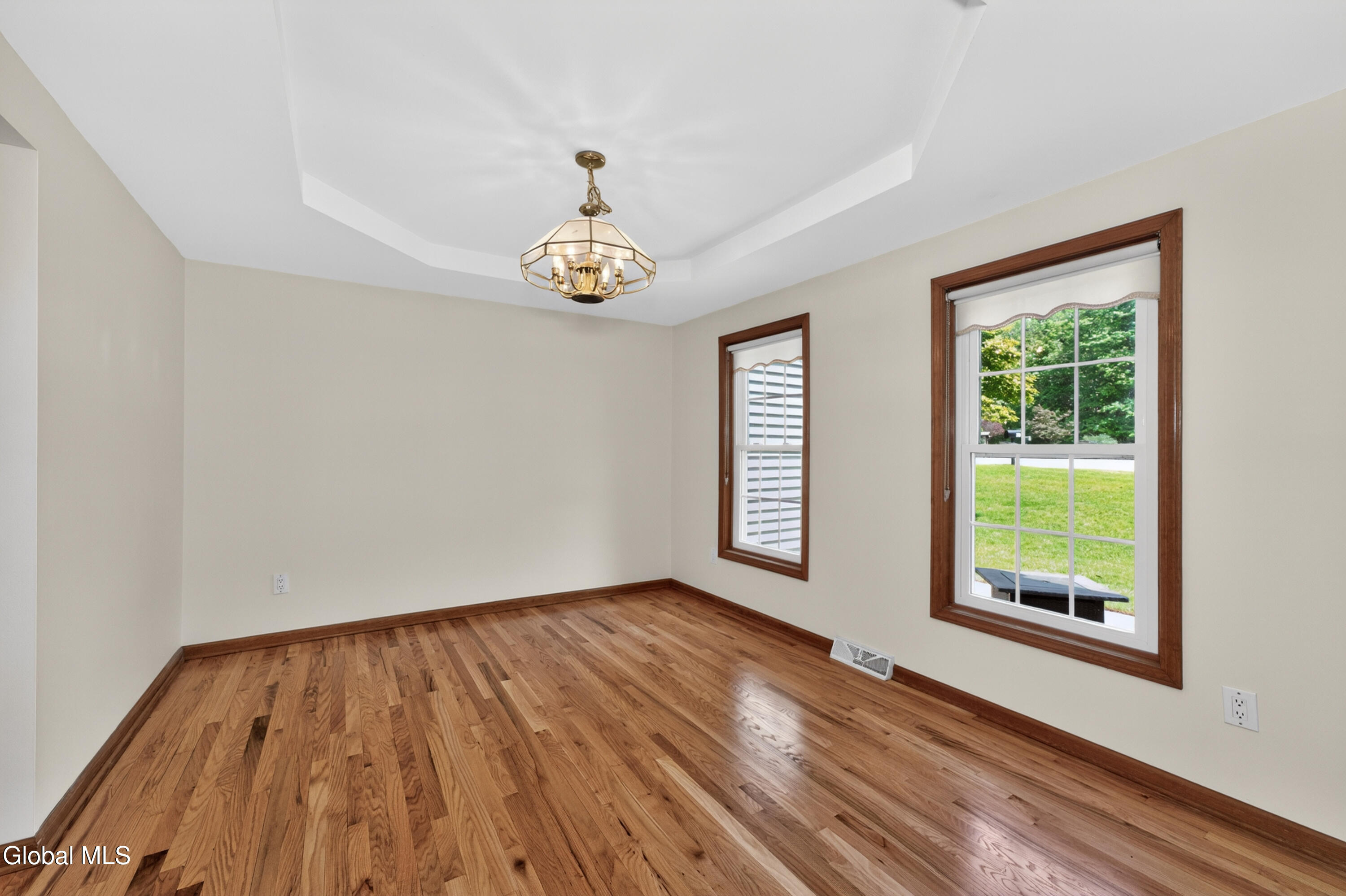 11 Pineview Lane East Greenbush NY 12061