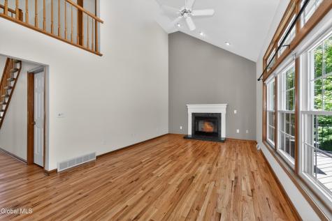 11 Pineview Lane East Greenbush NY 12061