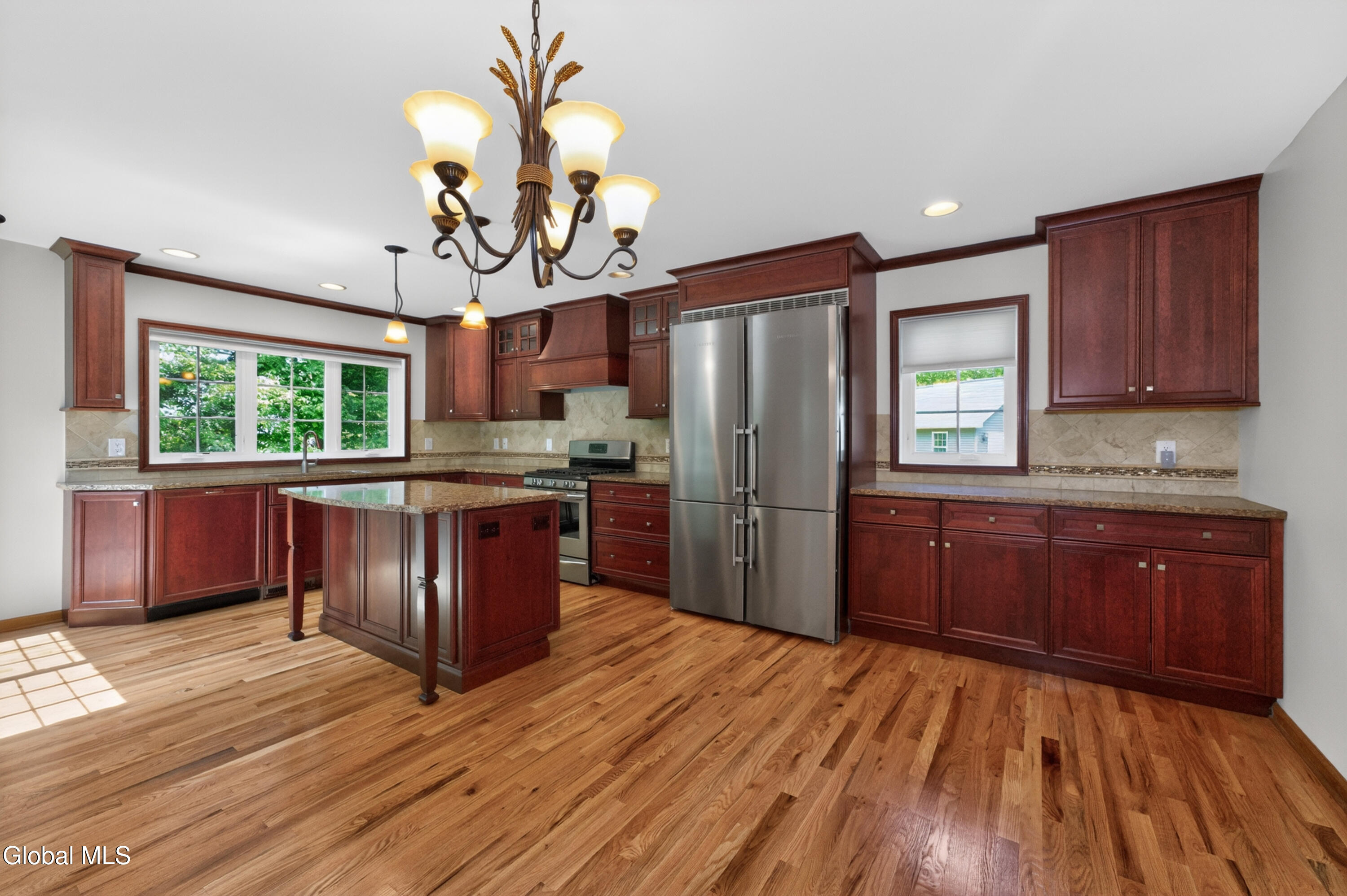 11 Pineview Lane East Greenbush NY 12061