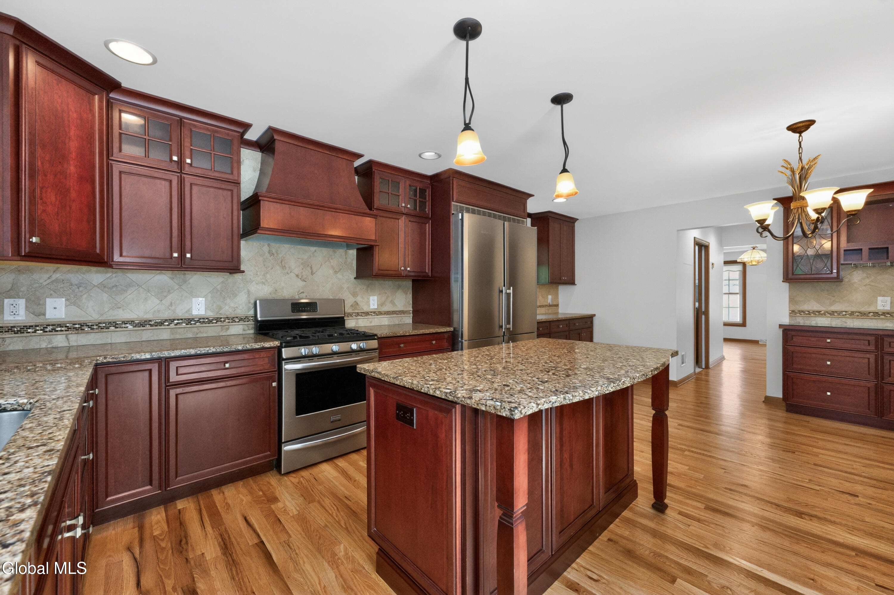 11 Pineview Lane East Greenbush NY 12061