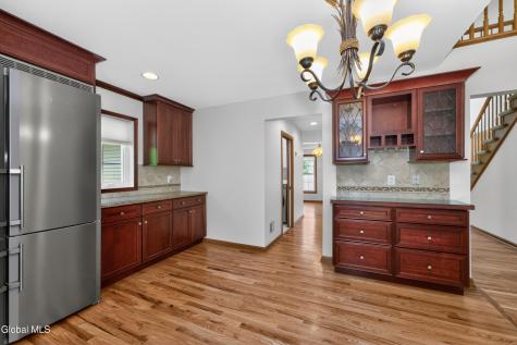 11 Pineview Lane East Greenbush NY 12061