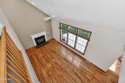 11 Pineview Lane East Greenbush NY 12061