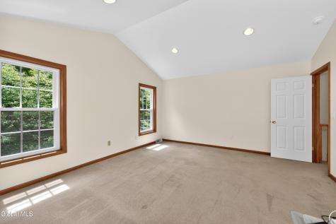 11 Pineview Lane East Greenbush NY 12061