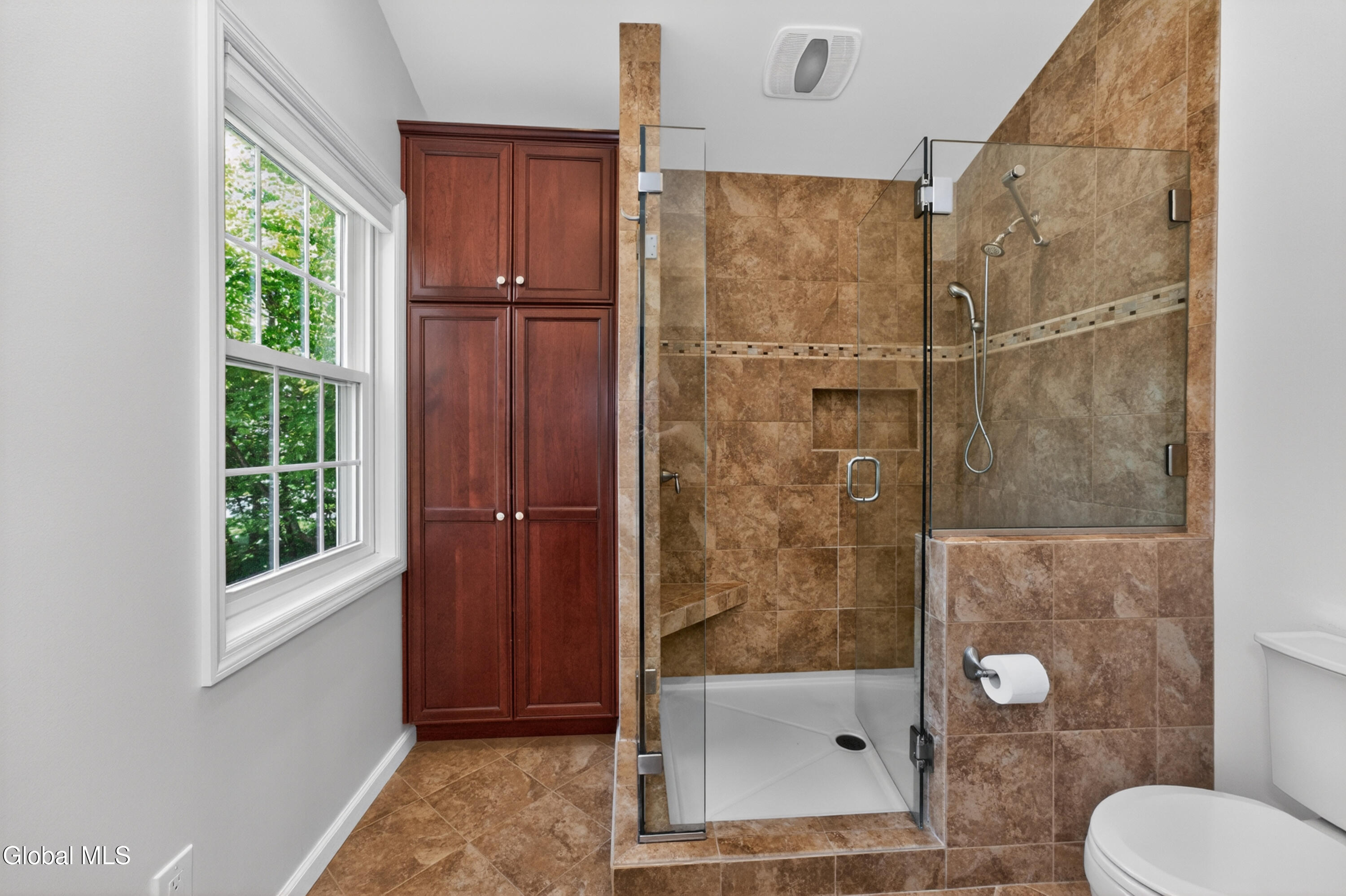 11 Pineview Lane East Greenbush NY 12061