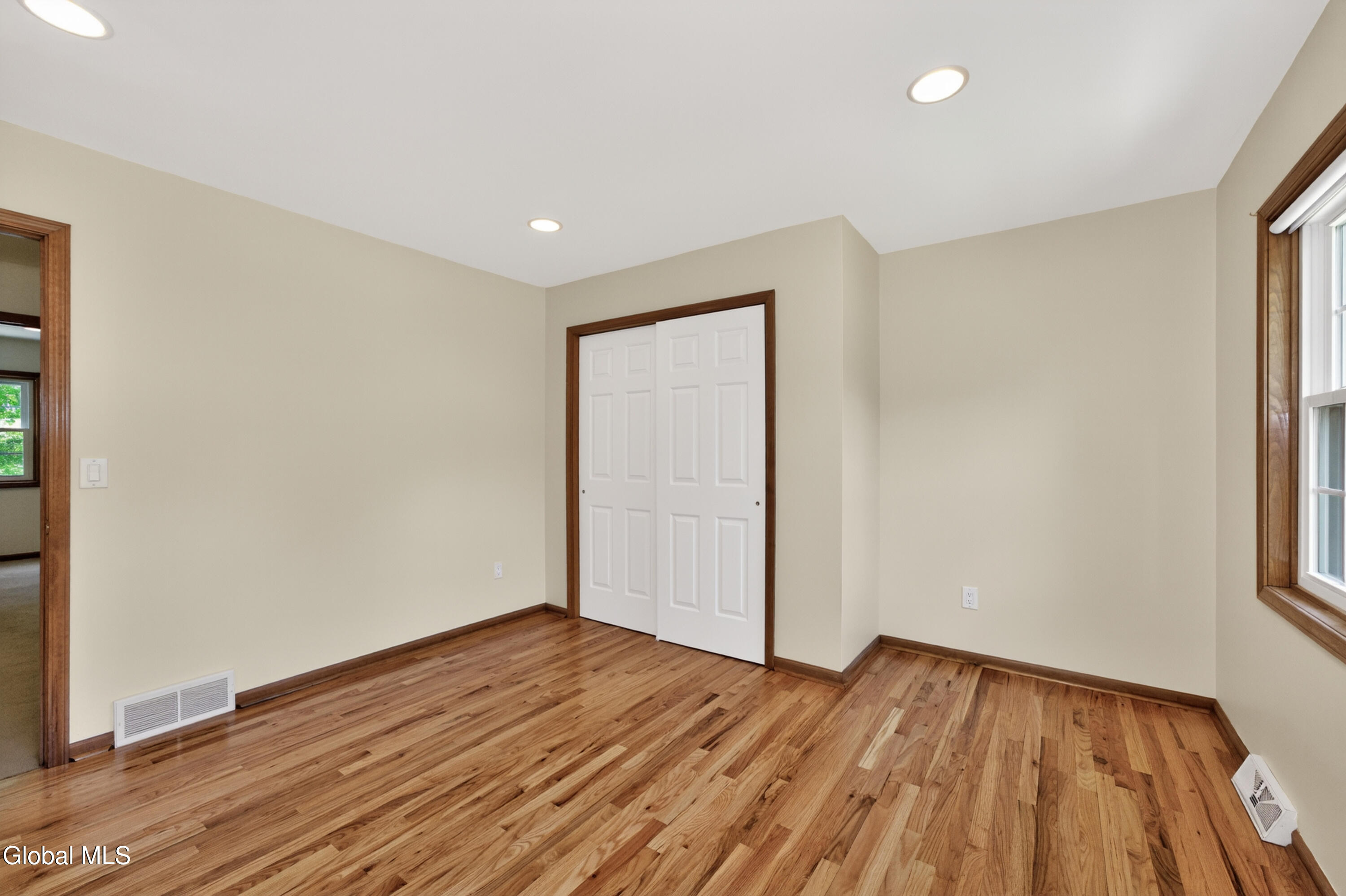 11 Pineview Lane East Greenbush NY 12061