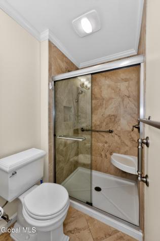 11 Pineview Lane East Greenbush NY 12061