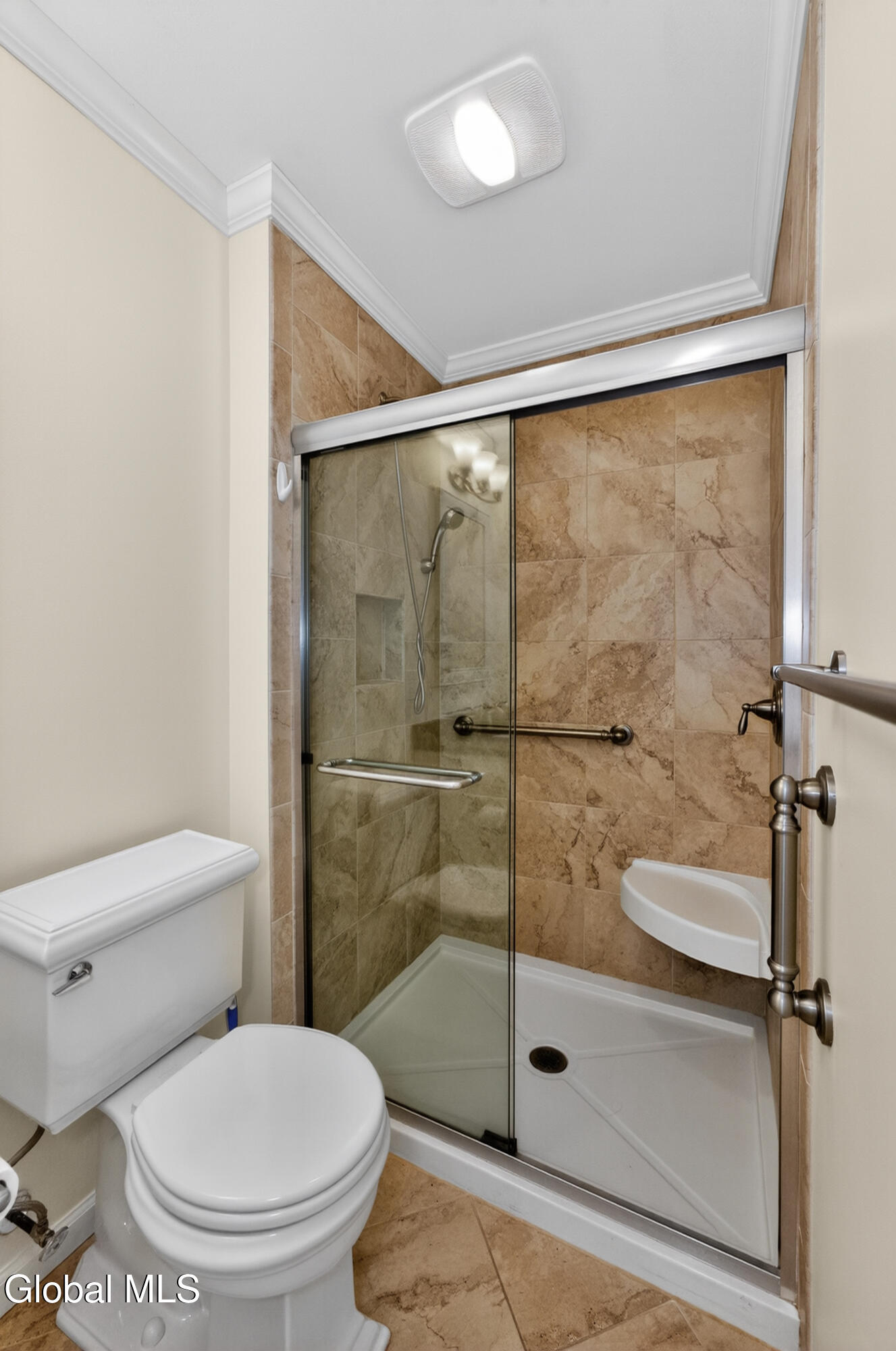 11 Pineview Lane East Greenbush NY 12061