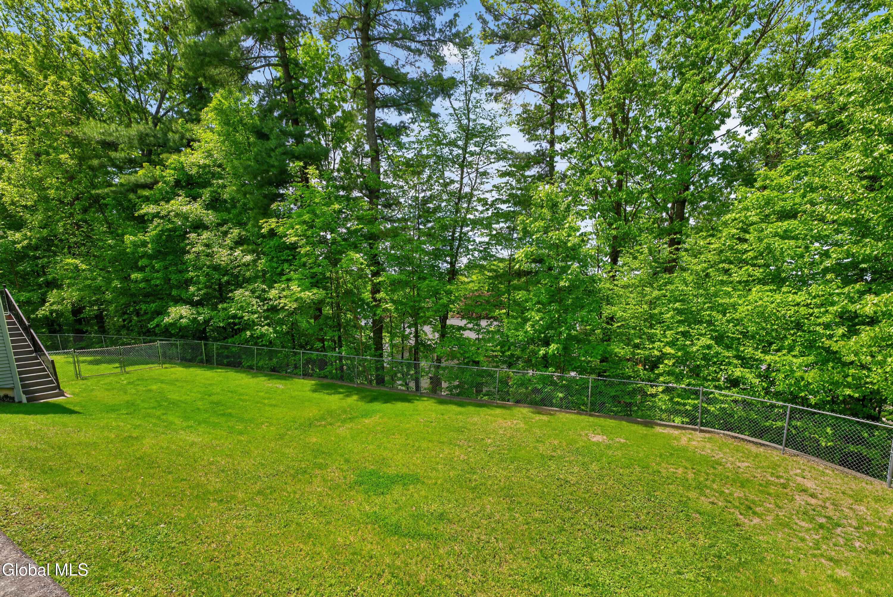 11 Pineview Lane East Greenbush NY 12061