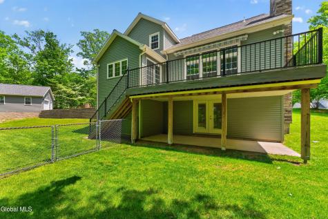 11 Pineview Lane East Greenbush NY 12061