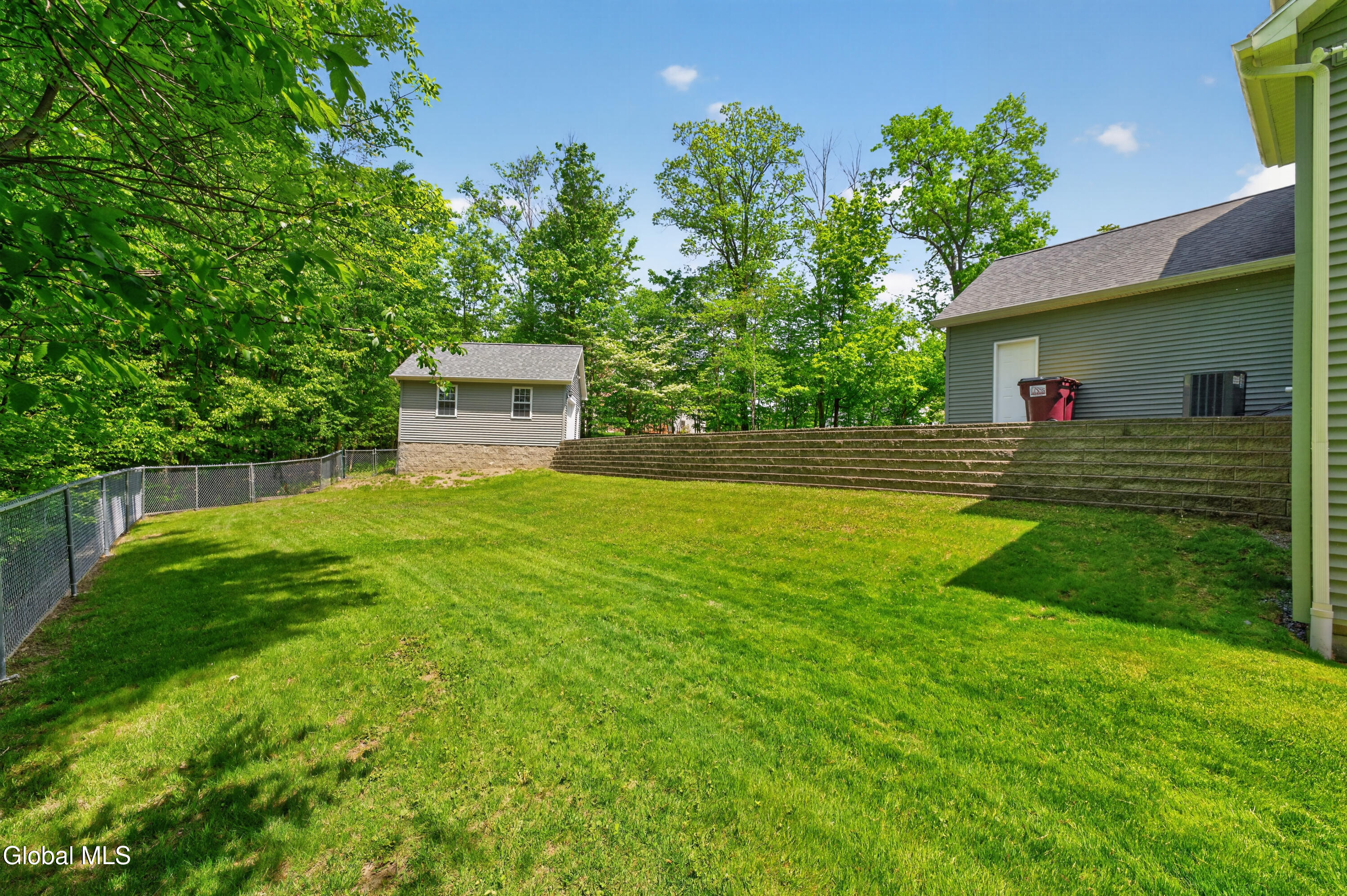 11 Pineview Lane East Greenbush NY 12061