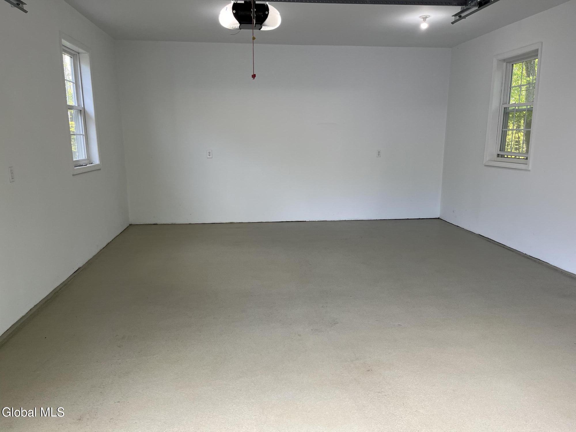 11 Pineview Lane East Greenbush NY 12061