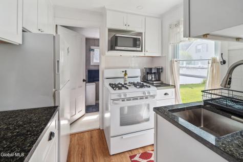 19 Garside Road Saratoga Springs NY 12866
