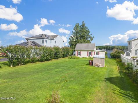 19 Garside Road Saratoga Springs NY 12866