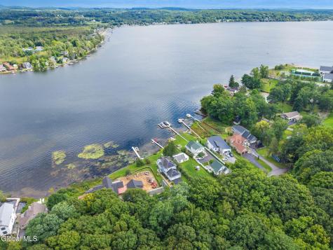 19 Garside Road Saratoga Springs NY 12866