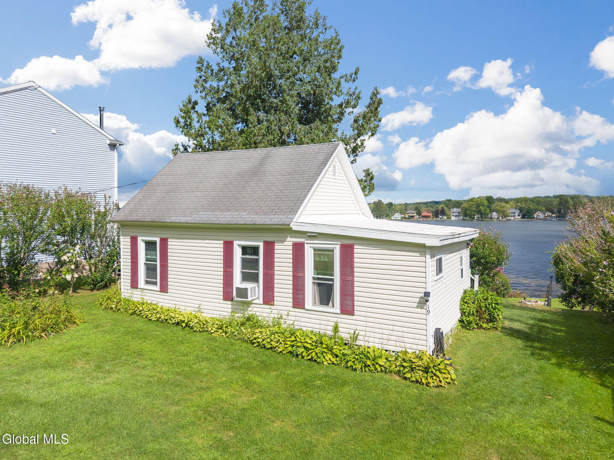 19 Garside Road Saratoga Springs NY 12866