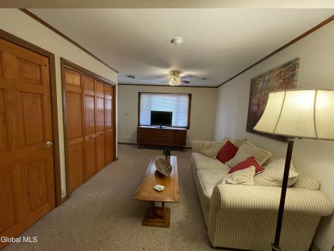 859 Maxwell Drive Niskayuna NY 12309