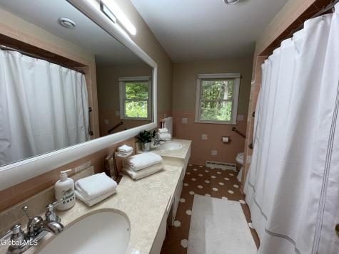 859 Maxwell Drive Niskayuna NY 12309