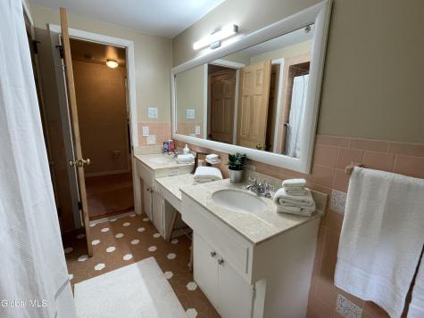 859 Maxwell Drive Niskayuna NY 12309