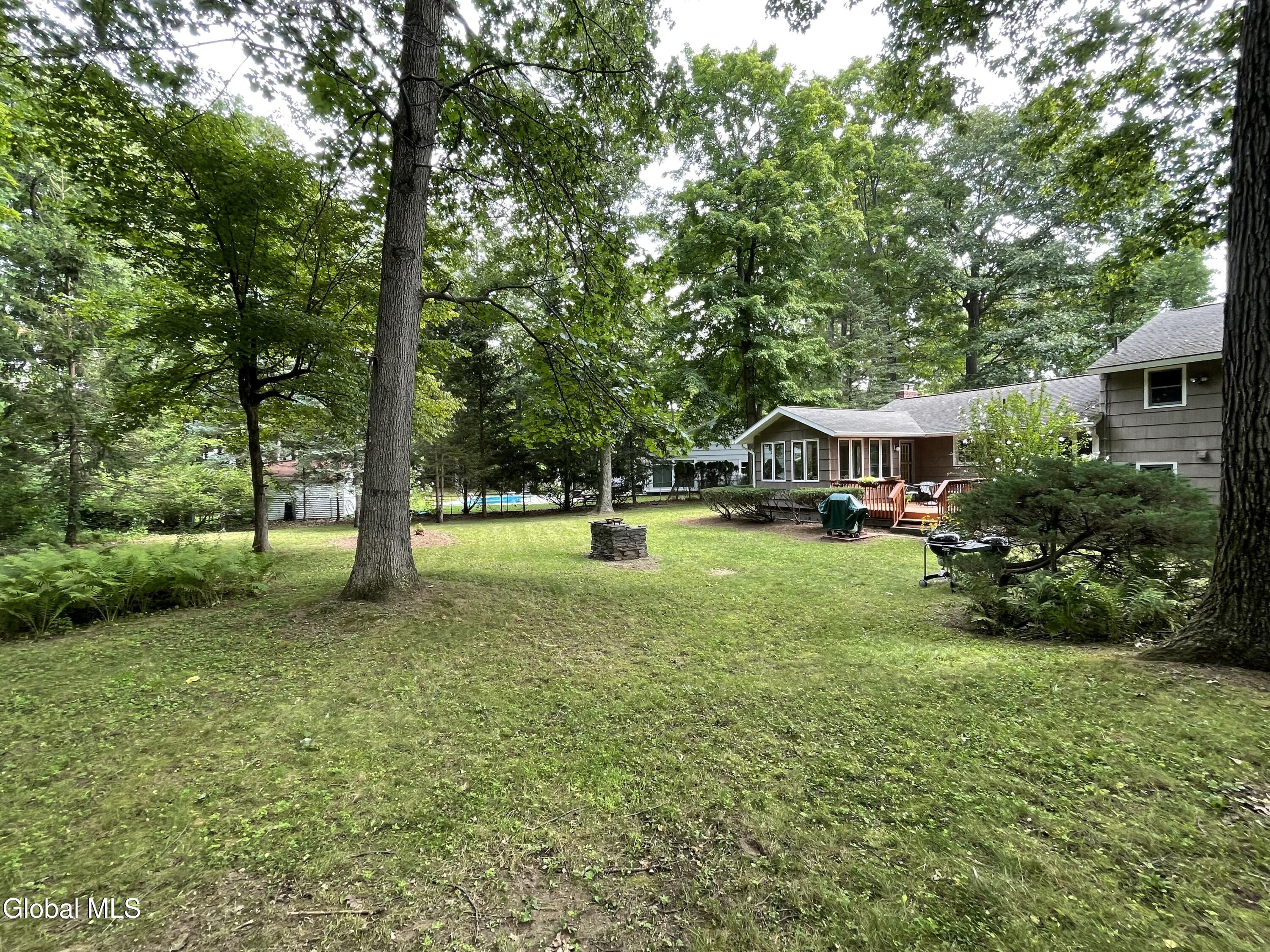 859 Maxwell Drive Niskayuna NY 12309