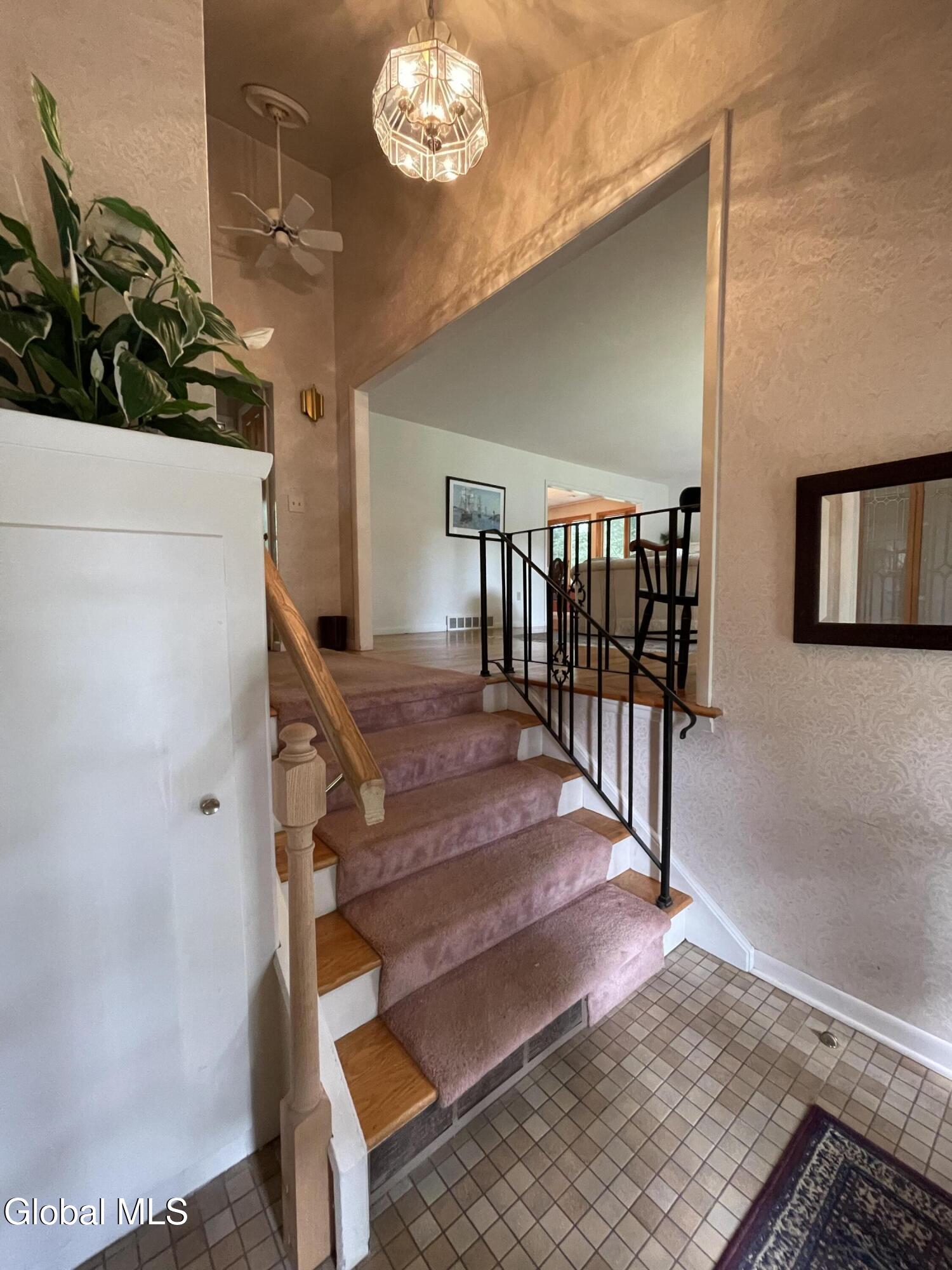 859 Maxwell Drive Niskayuna NY 12309