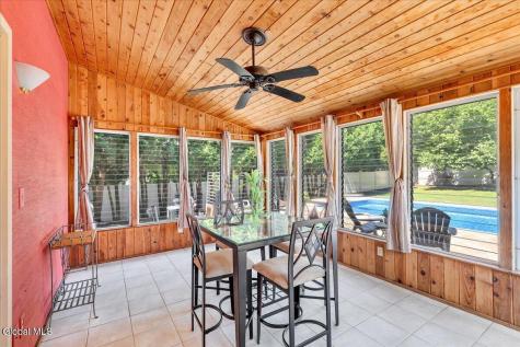 118 Southbury Road Clifton Park NY 12065