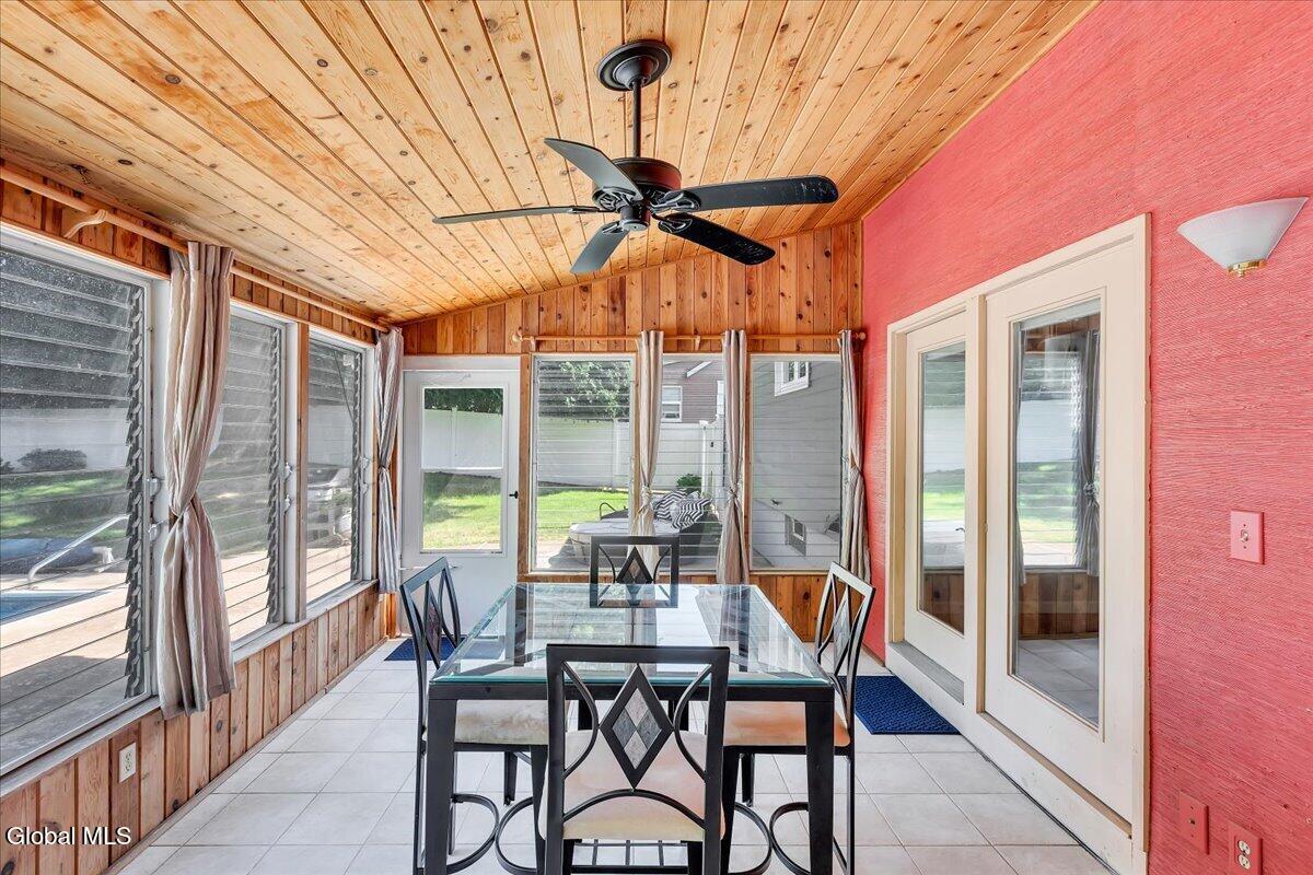 118 Southbury Road Clifton Park NY 12065