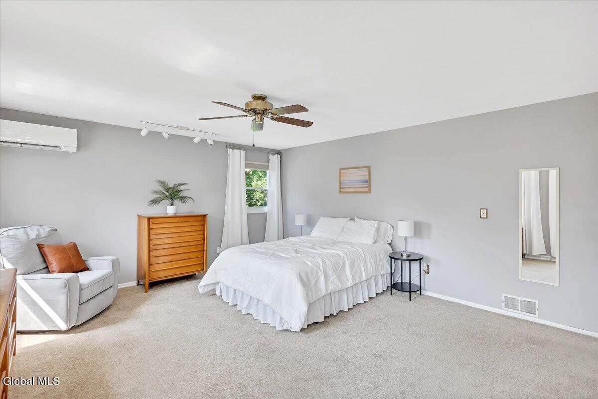 118 Southbury Road Clifton Park NY 12065