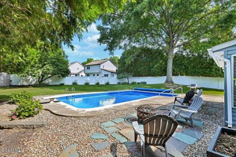 118 Southbury Road Clifton Park NY 12065