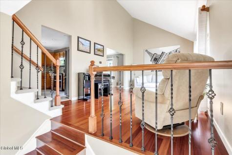 118 Southbury Road Clifton Park NY 12065